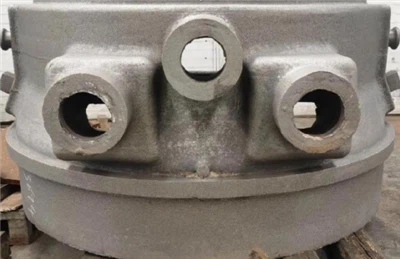 The relationship between shrinkage rate of steel castings and crack defects